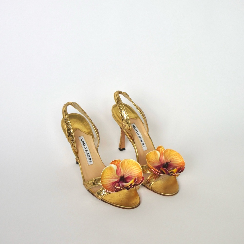 Manolo Blahnik Gold Orchid Embellished Heels - Picture 3 of 8